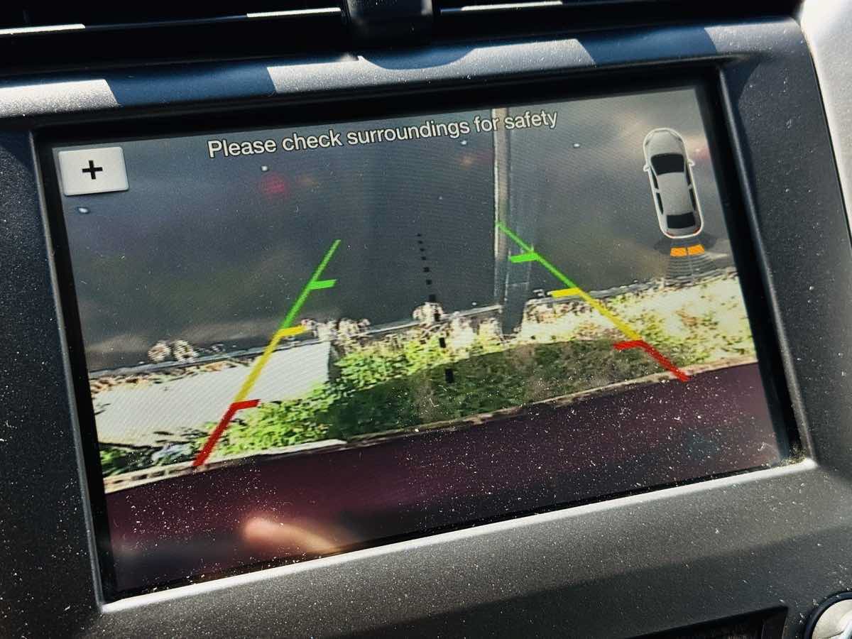 Used 2018 Ford Fusion SE w/ Fusion SE Technology Package FWD image 19