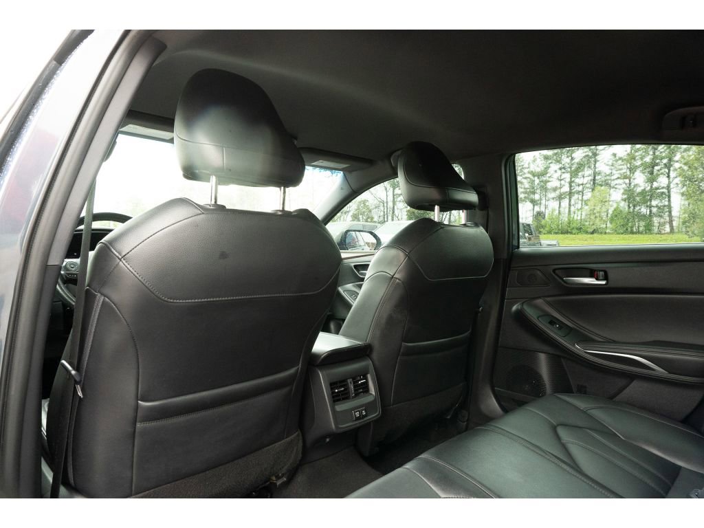 Used 2021 Toyota Avalon XLE image 12