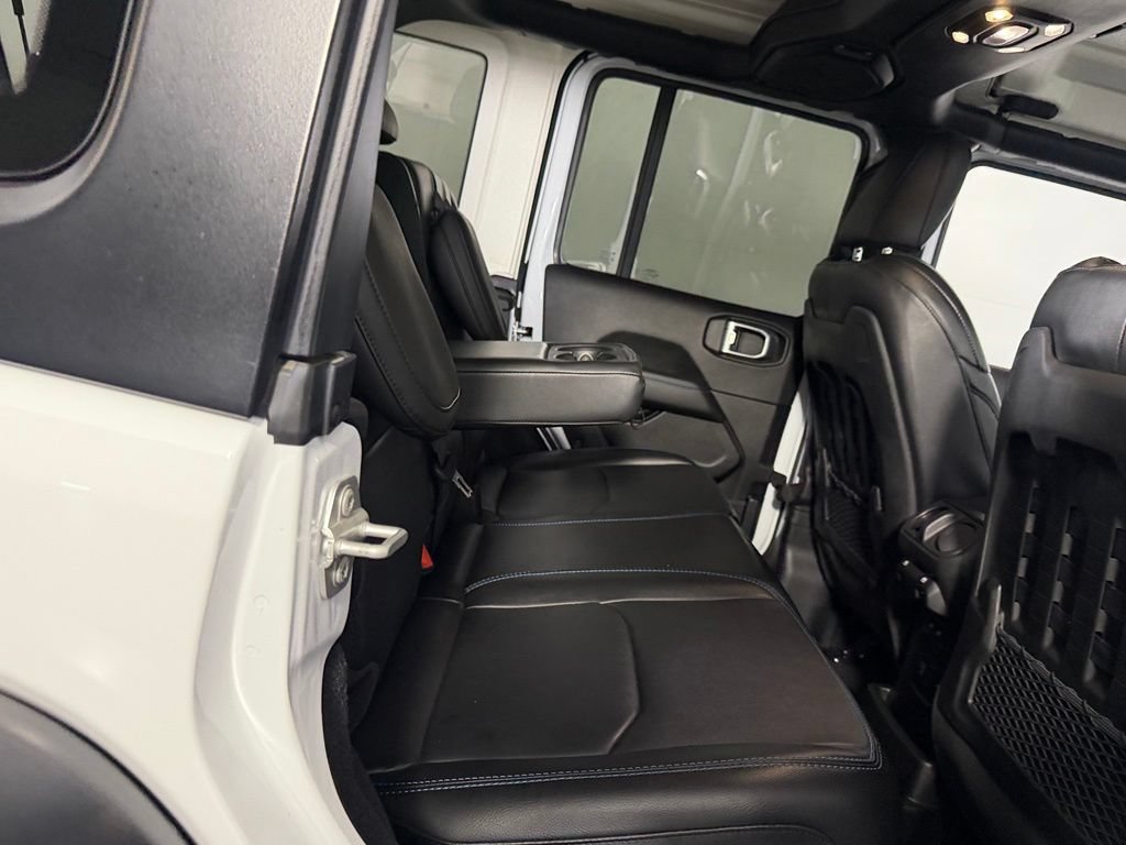 Used 2023 Jeep Wrangler Unlimited Rubicon 4xe AWD/4WD image 31