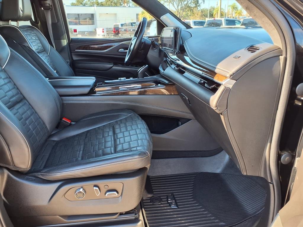 Used 2022 Cadillac Escalade ESV Sport Platinum image 13
