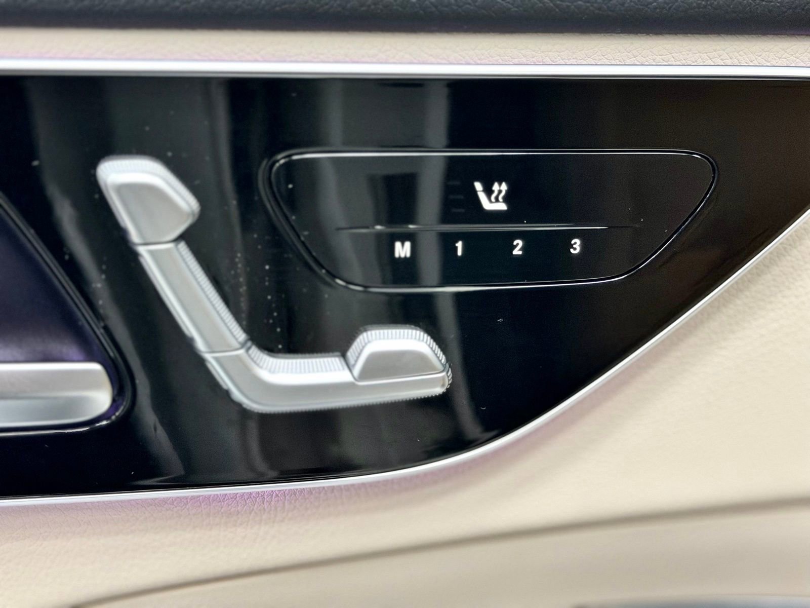 Certified 2023 Mercedes-Benz C 300 Sedan image 21