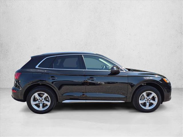 Certified 2023 Audi Q5 Premium w/ Convenience Package AWD/4WD image 4