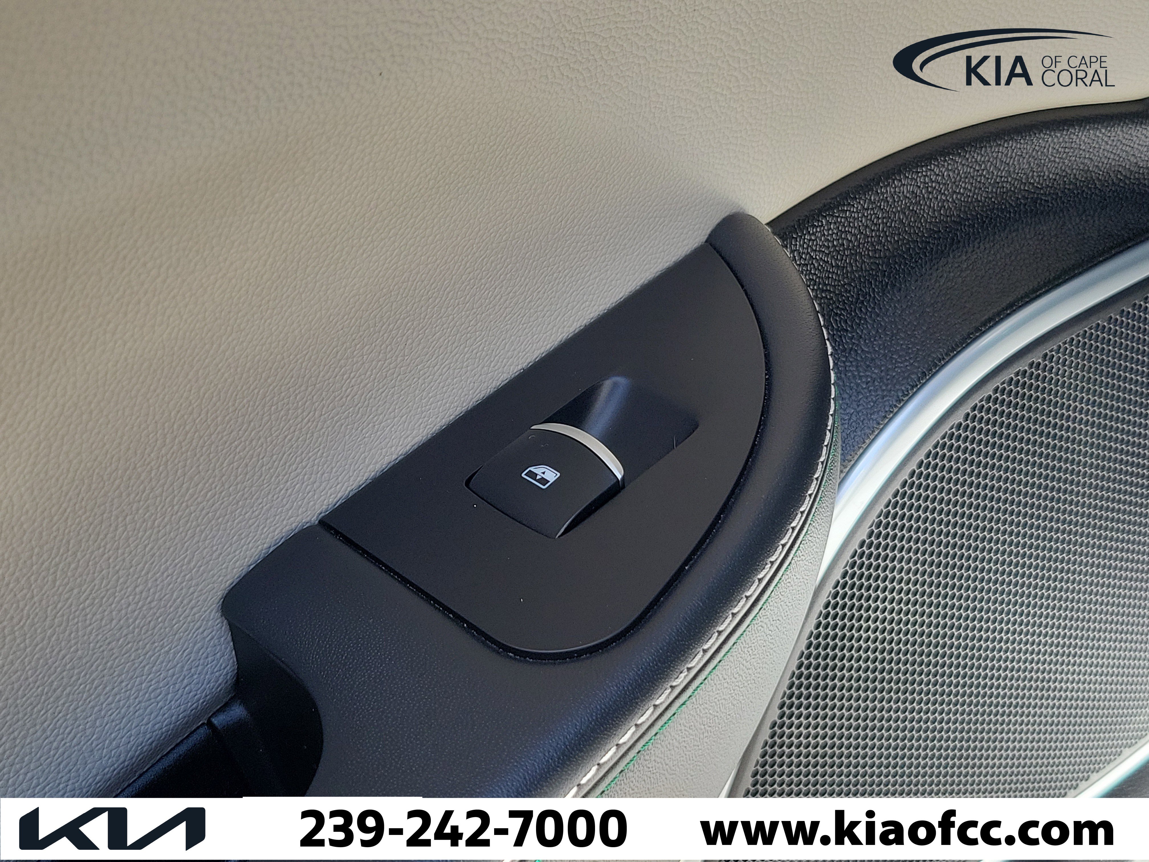 Used 2017 Alfa Romeo Giulia Quadrifoglio image 15