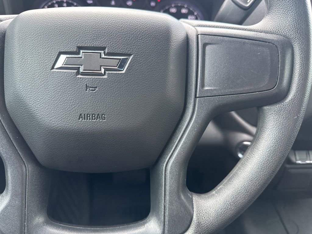 Used 2025 Chevrolet Silverado 1500 Custom Trail Boss w/ LPO, Dark Essentials Package AWD/4WD image 16