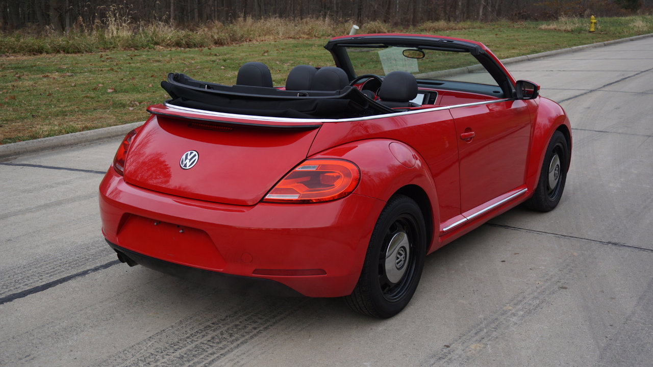 Used 2014 Volkswagen Beetle 2.5 image 5