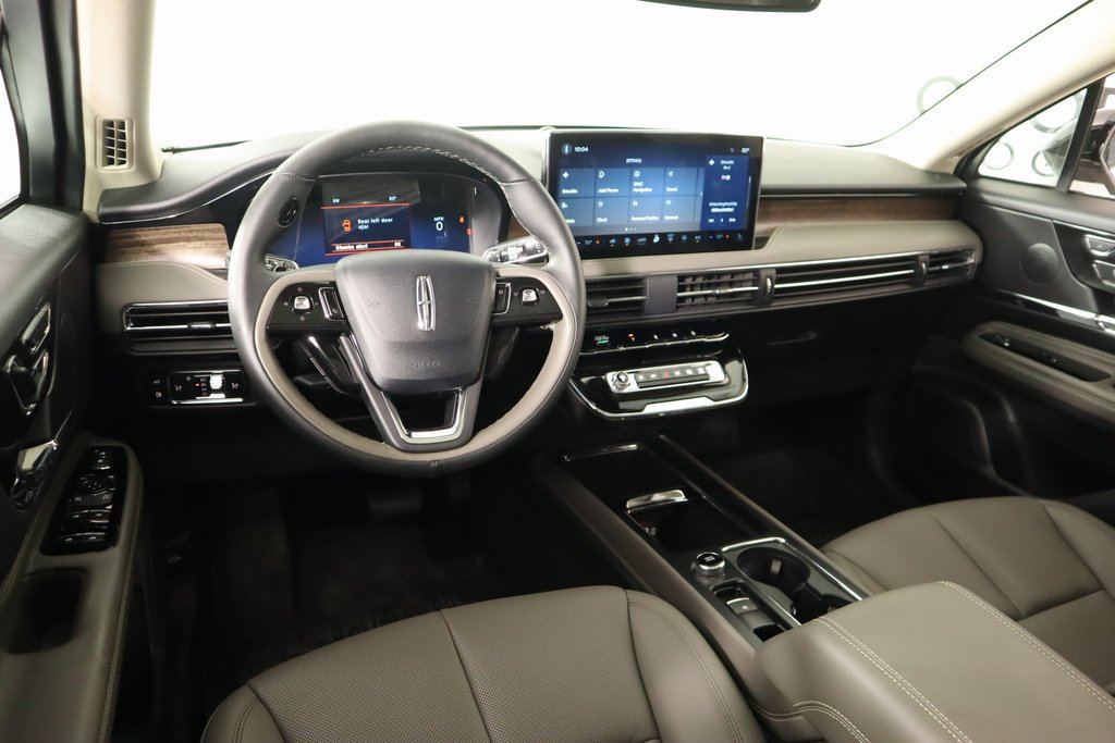 New 2025 Lincoln Corsair Grand Touring AWD/4WD image 2