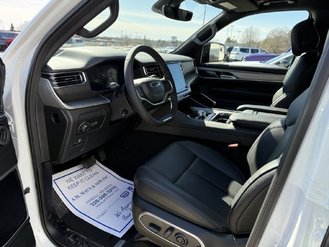 New 2026 Jeep Grand Wagoneer L Limited AWD/4WD image 12