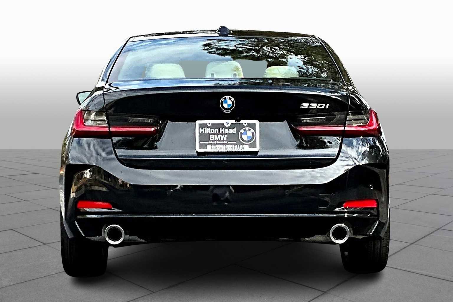 New 2025 BMW 330i Sedan w/ Premium Package image 4