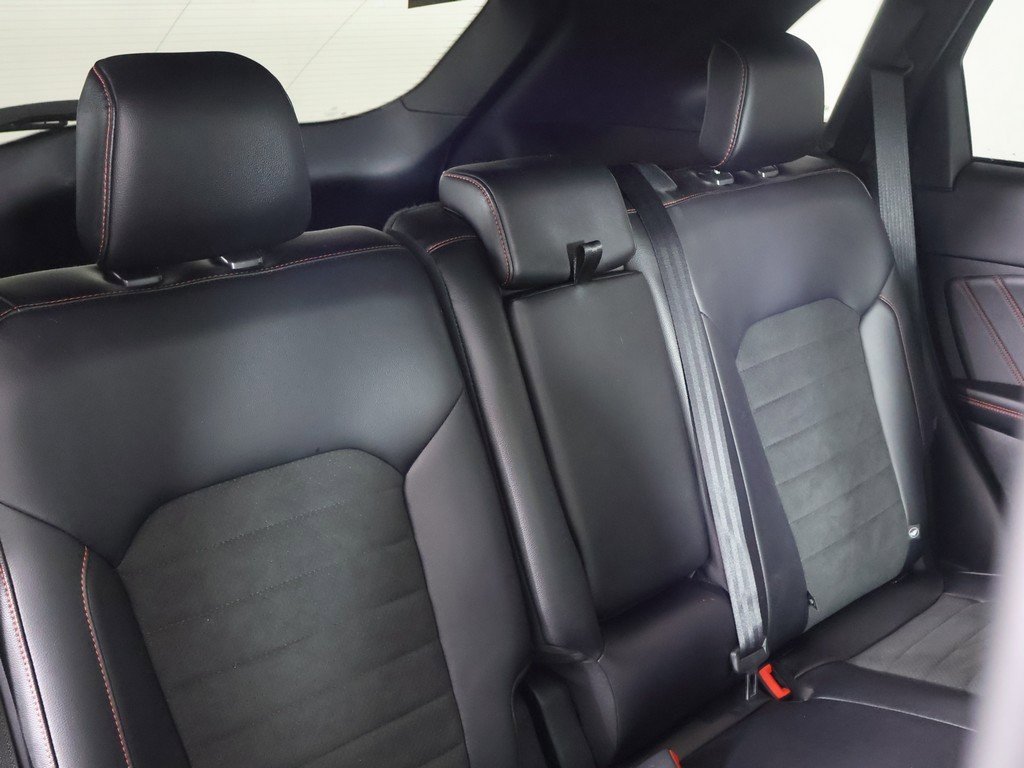 Used 2022 Ford Edge ST-Line w/ Class II Trailer Tow Package image 31