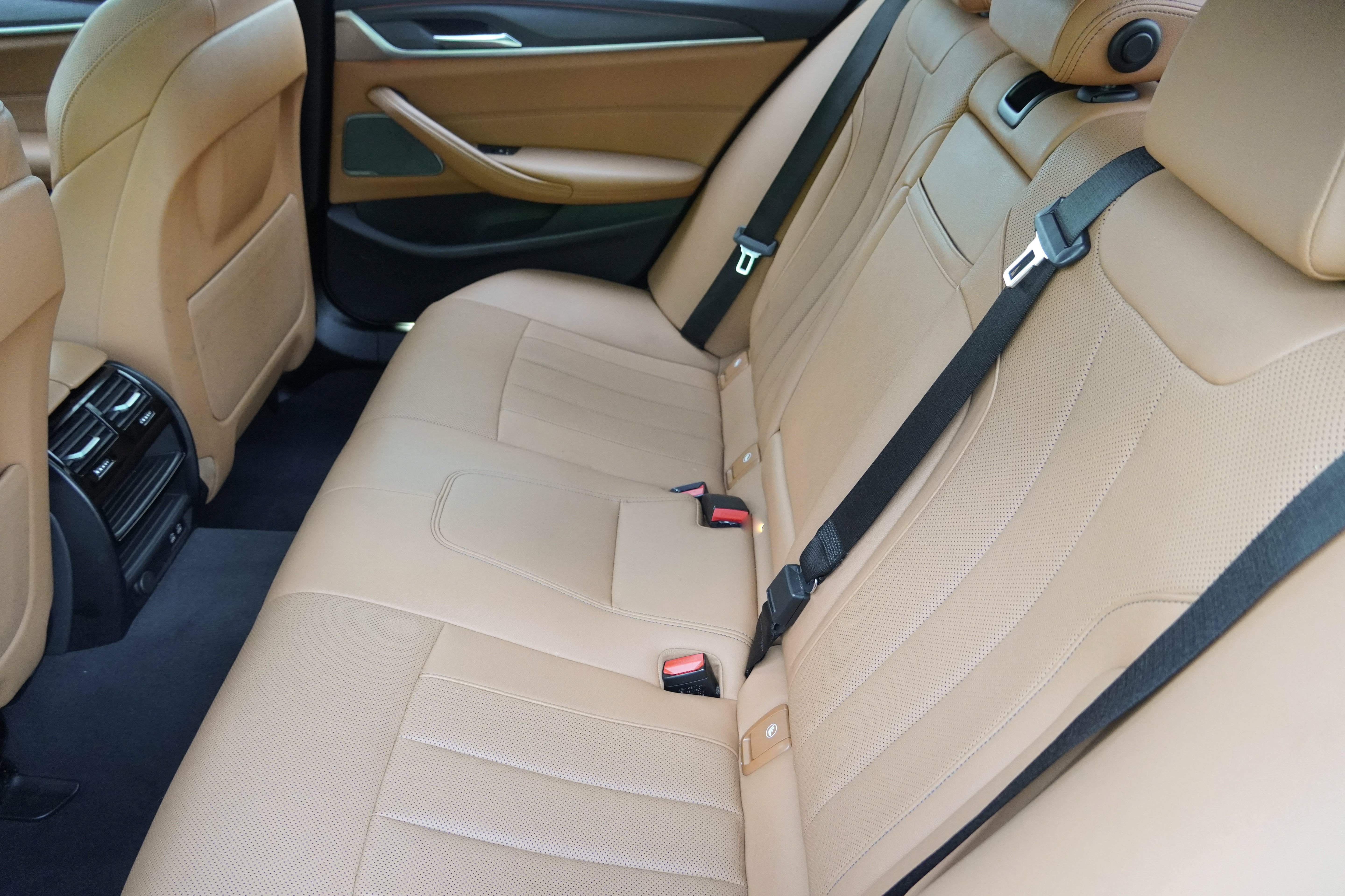 Used 2023 BMW 530i xDrive w/ M Sport Package AWD/4WD image 38