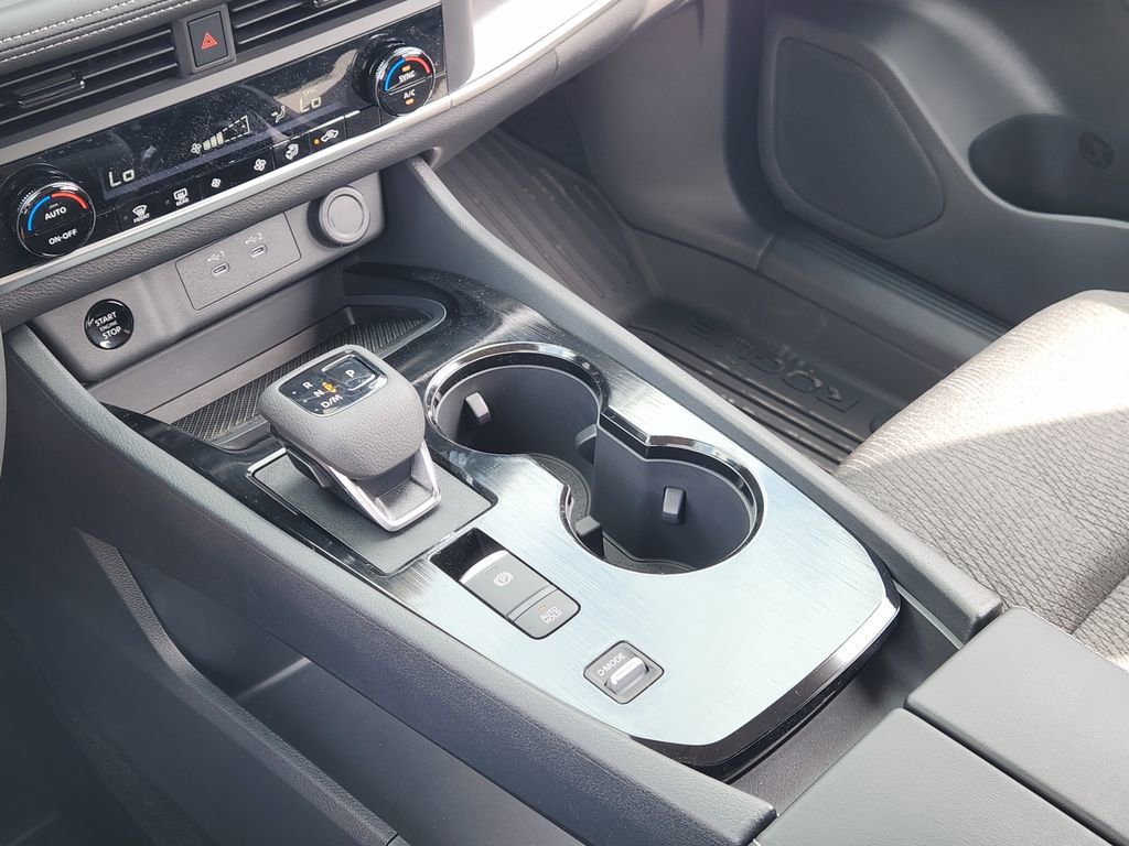 New 2026 Nissan Rogue SV FWD image 15