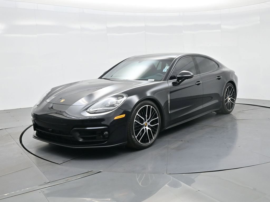 Used 2023 Porsche Panamera Platinum Edition image 2
