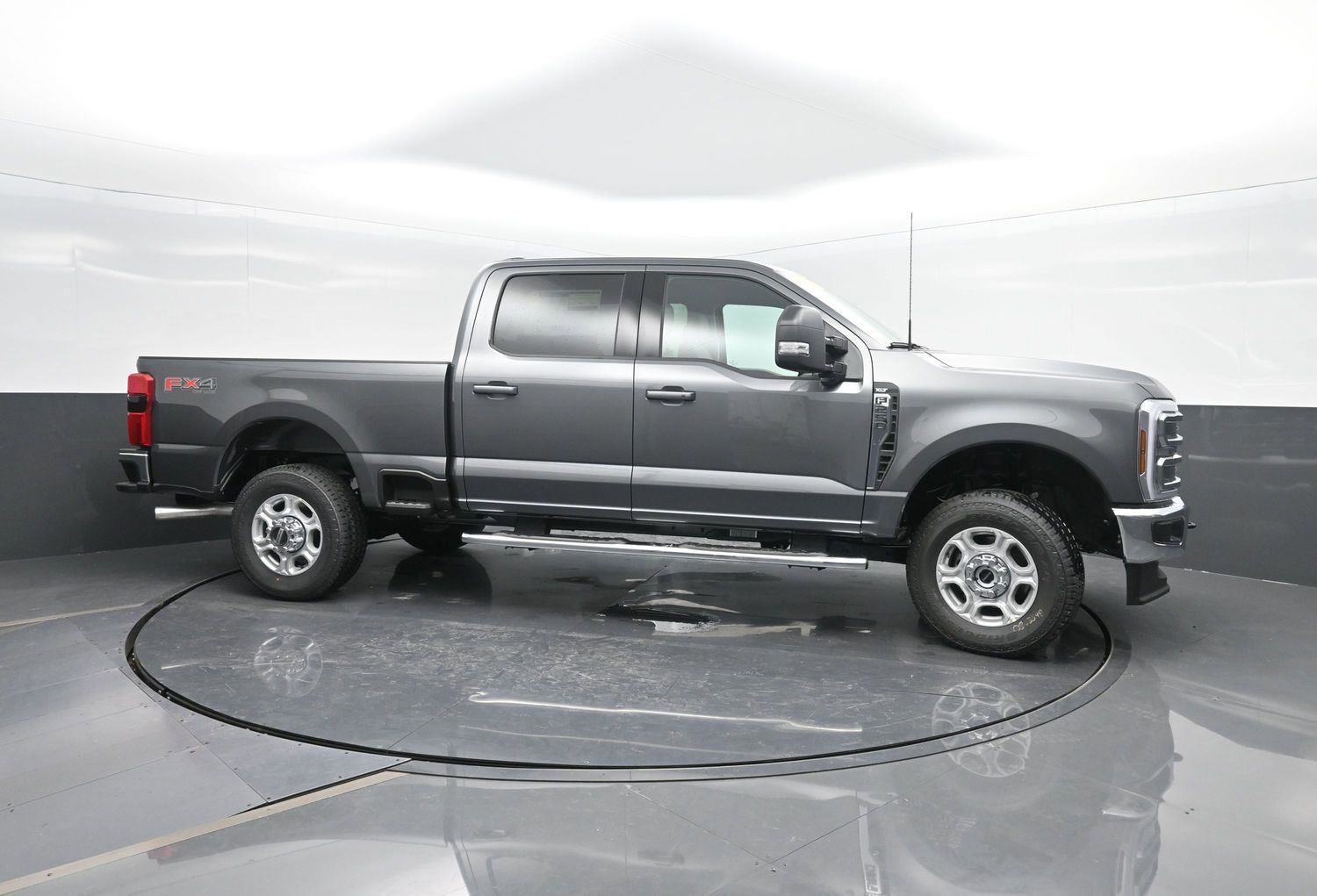 New 2026 Ford F250 XLT image 3