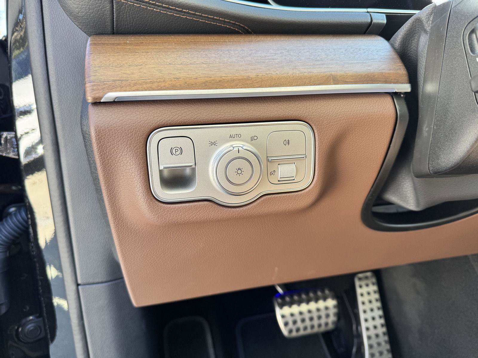 Certified 2026 Mercedes-Benz GLS 450 4MATIC image 7