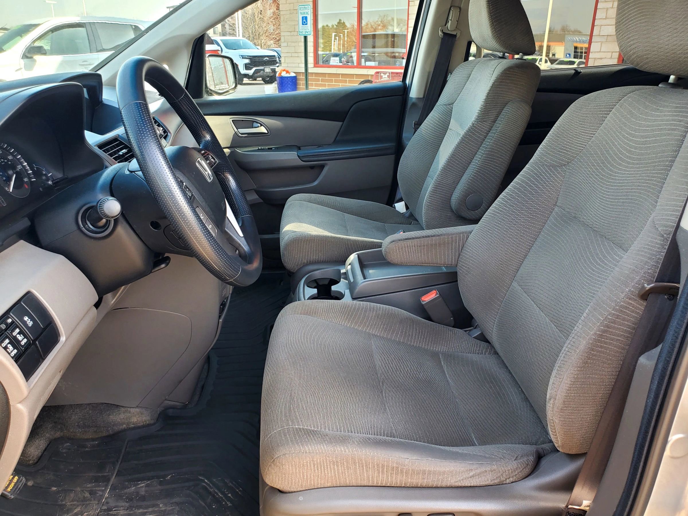 Used 2012 Honda Odyssey EX image 10