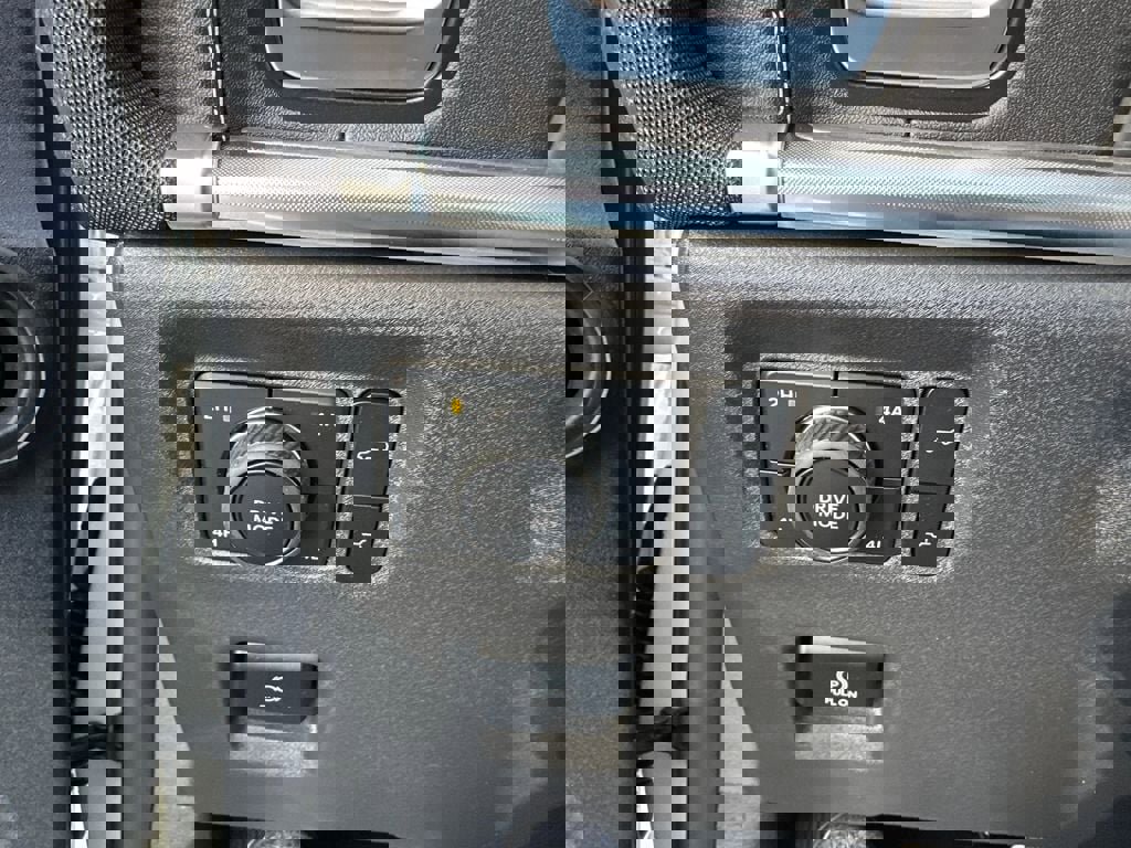 New 2025 Ford Expedition Platinum w/ Driver's Package image 16