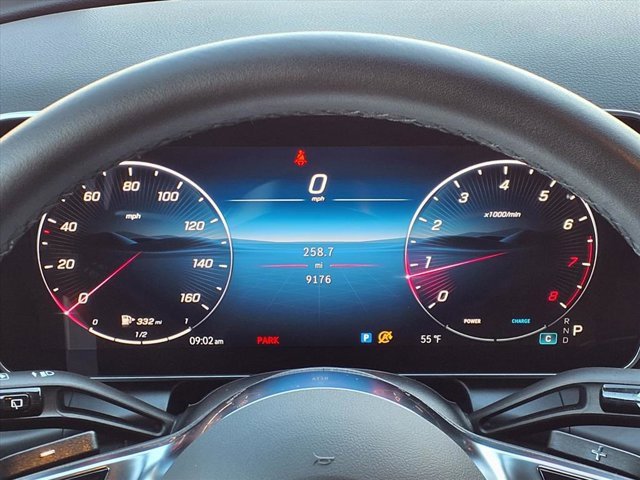 Used 2025 Mercedes-Benz GLC 300 image 11