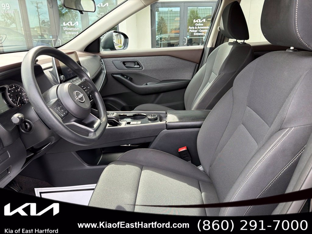 Used 2023 Nissan Rogue S AWD/4WD image 31