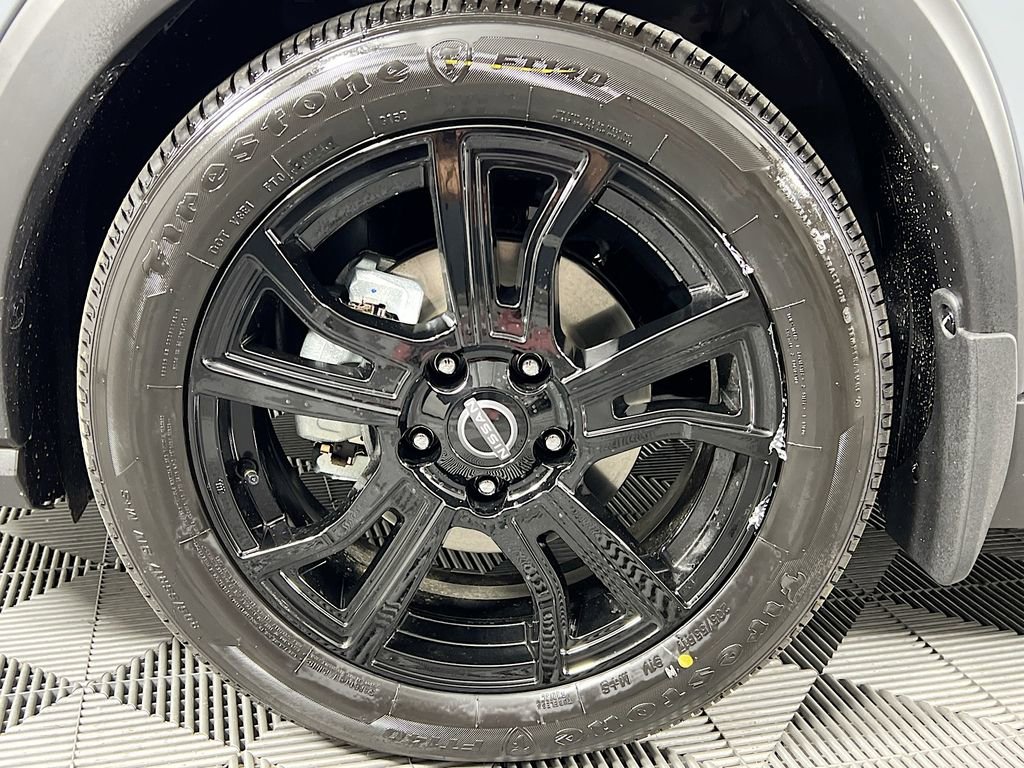 Used 2024 Nissan Kicks SR w/ SR Premium Package image 31