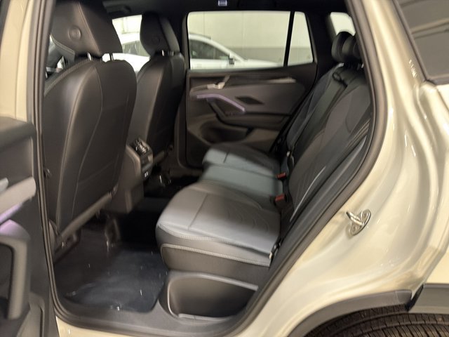 New 2026 Volkswagen Tiguan SE R-Line AWD/4WD image 22