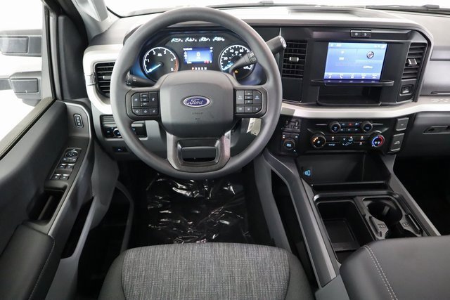 New 2026 Ford F350 XLT w/ 360-Degree Camera Package image 16