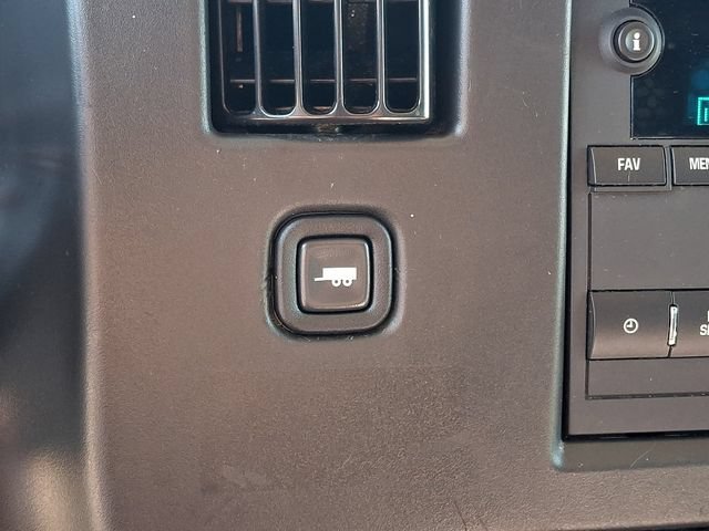 Used 2025 GMC Savana 2500 w/ Driver Convenience Package RWD image 21