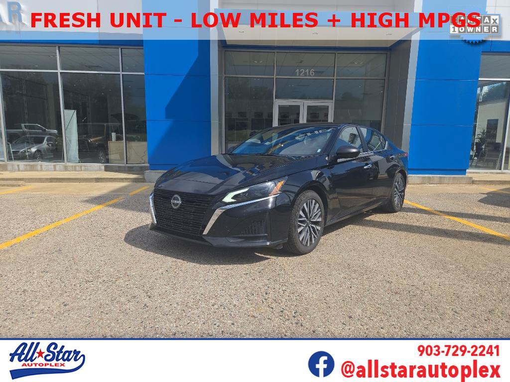 Used 2024 Nissan Altima 2.5 SV