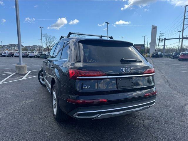 Used 2023 Audi Q7 2.0T Premium w/ Convenience Package AWD/4WD image 4