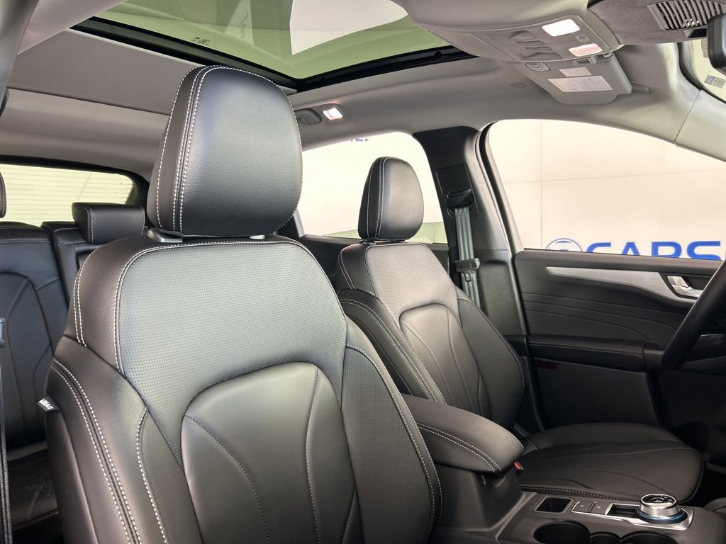 New 2026 Ford Escape Platinum image 24