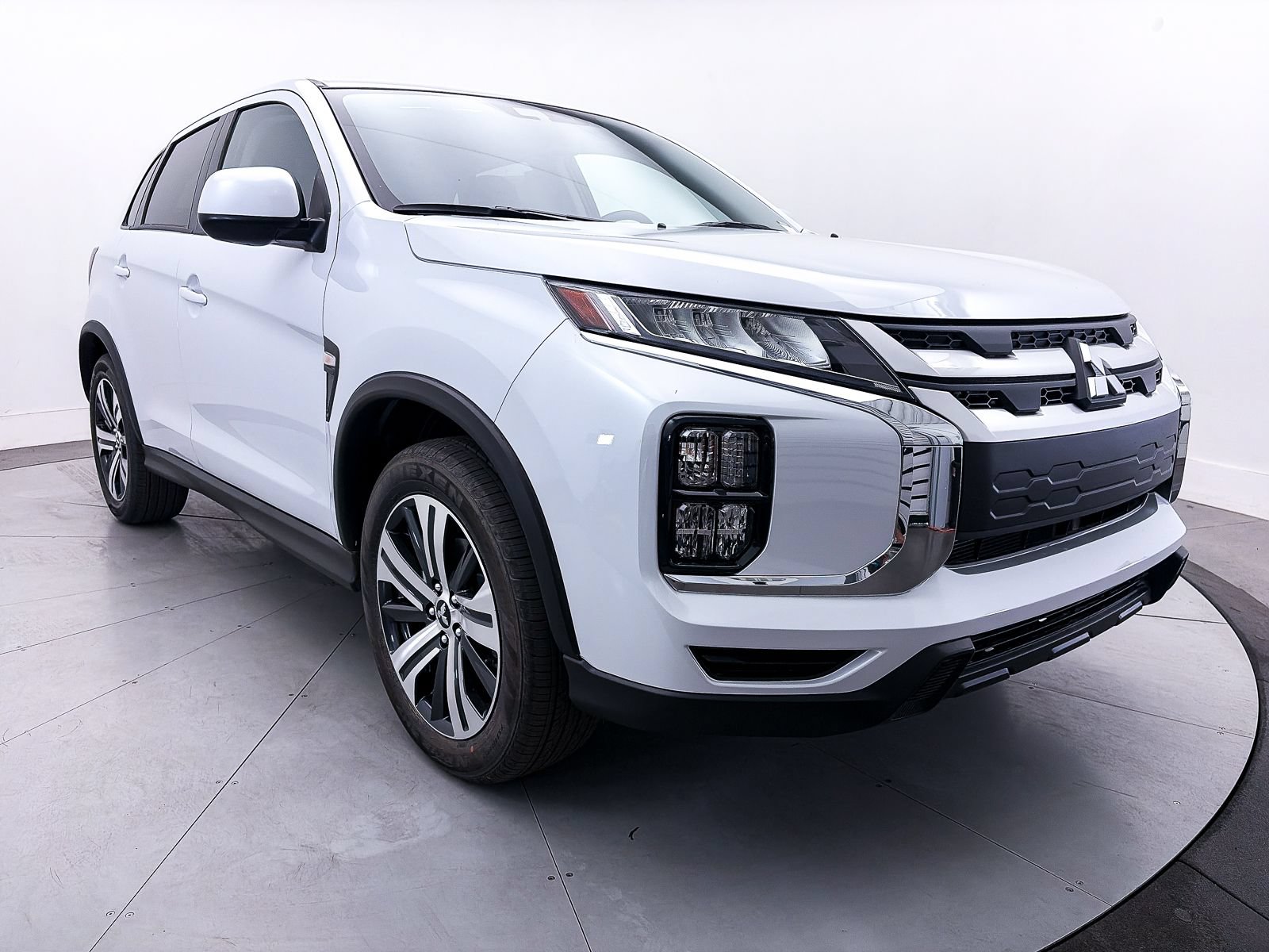 New 2026 Mitsubishi Outlander Sport ES