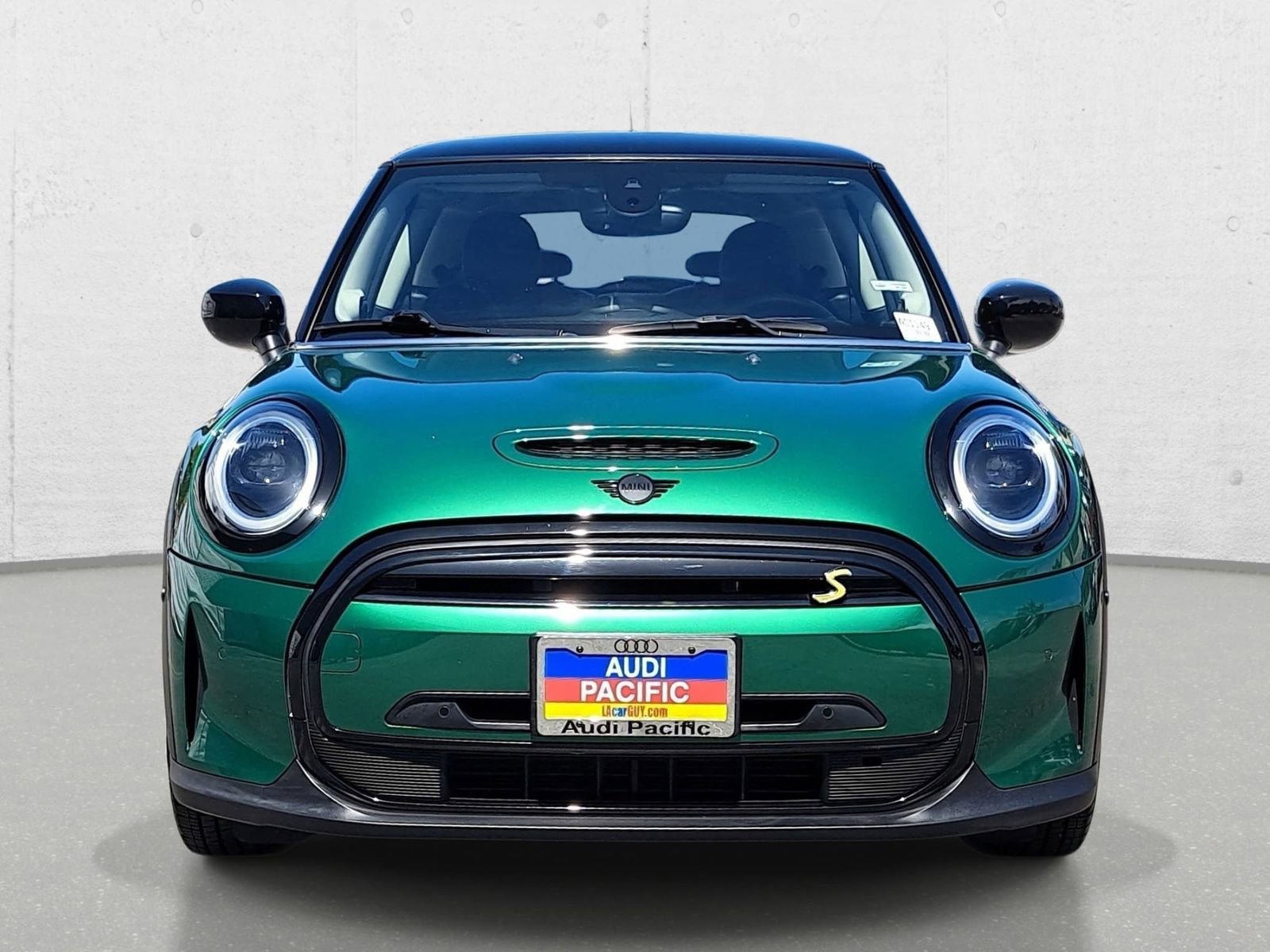 Used 2024 MINI Cooper SE FWD image 2