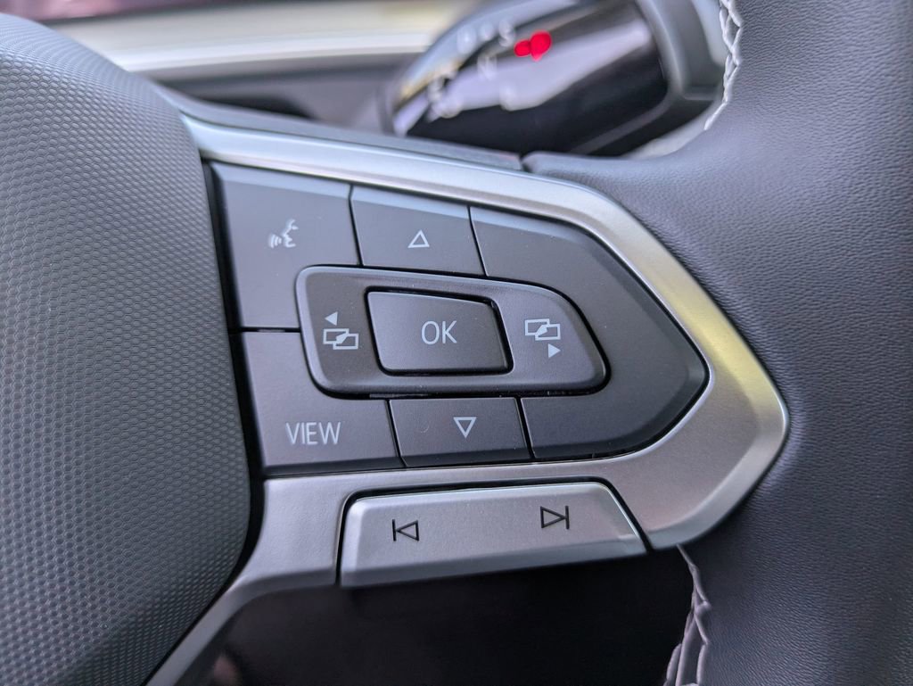 New 2026 Volkswagen Tiguan SE AWD/4WD image 19