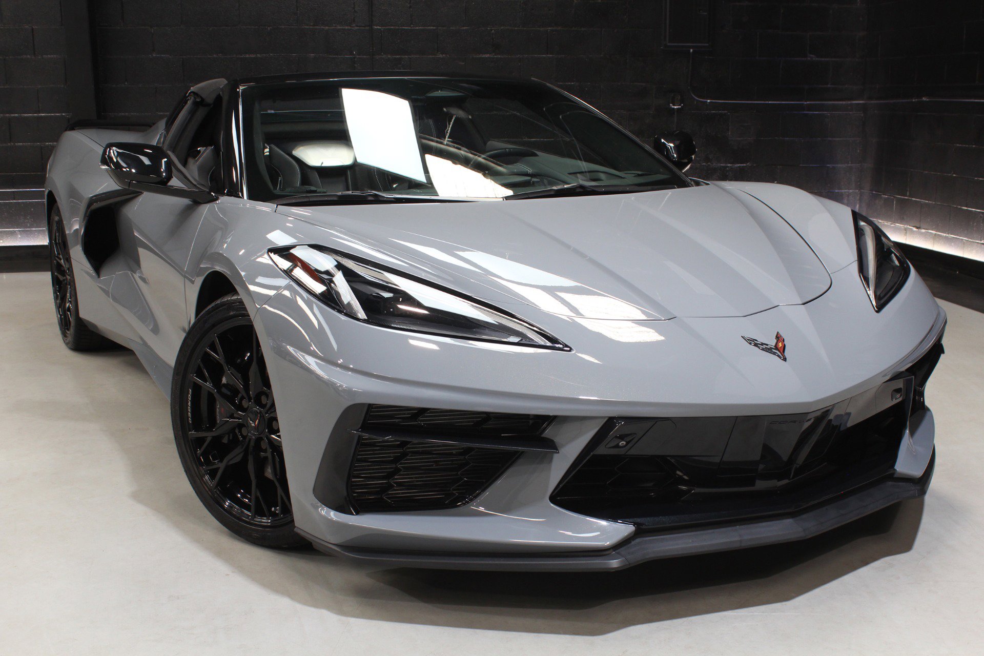 Used 2024 Chevrolet Corvette Stingray Premium Conv w/ Z51 Performance Package RWD image 14