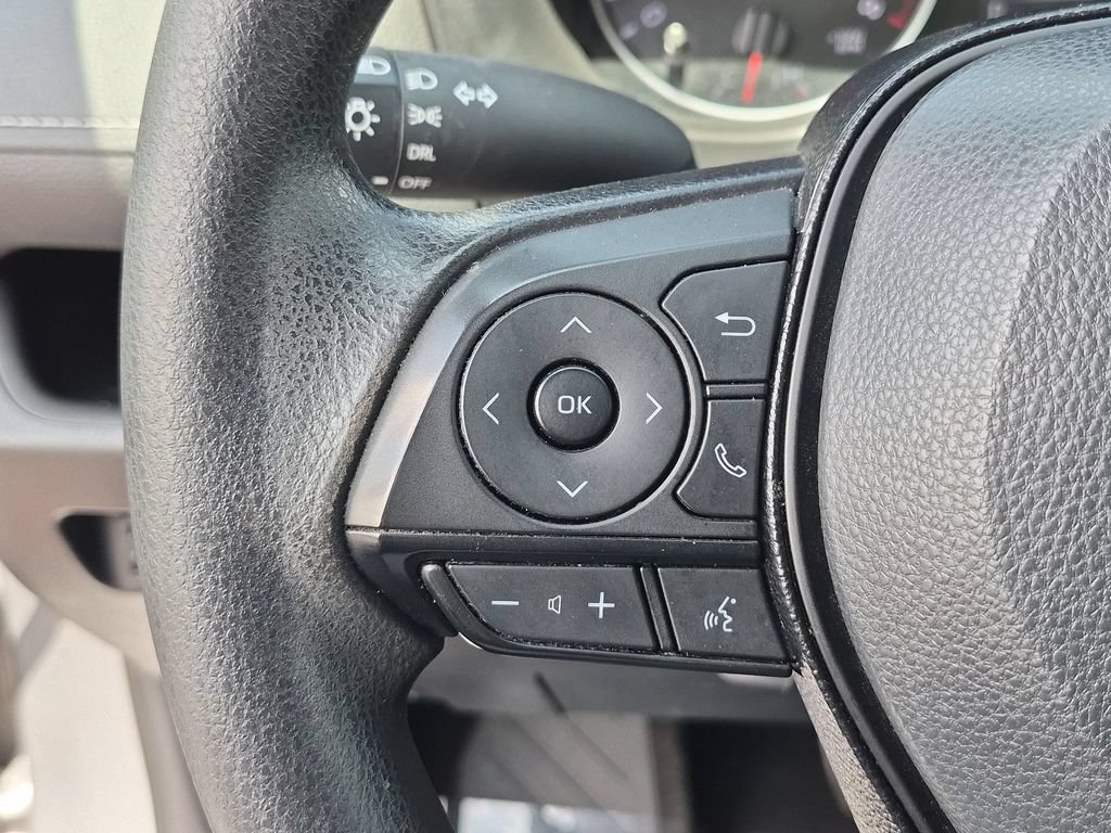Used 2021 Toyota RAV4 LE w/ Carpet Mat Package (TMS) FWD image 18