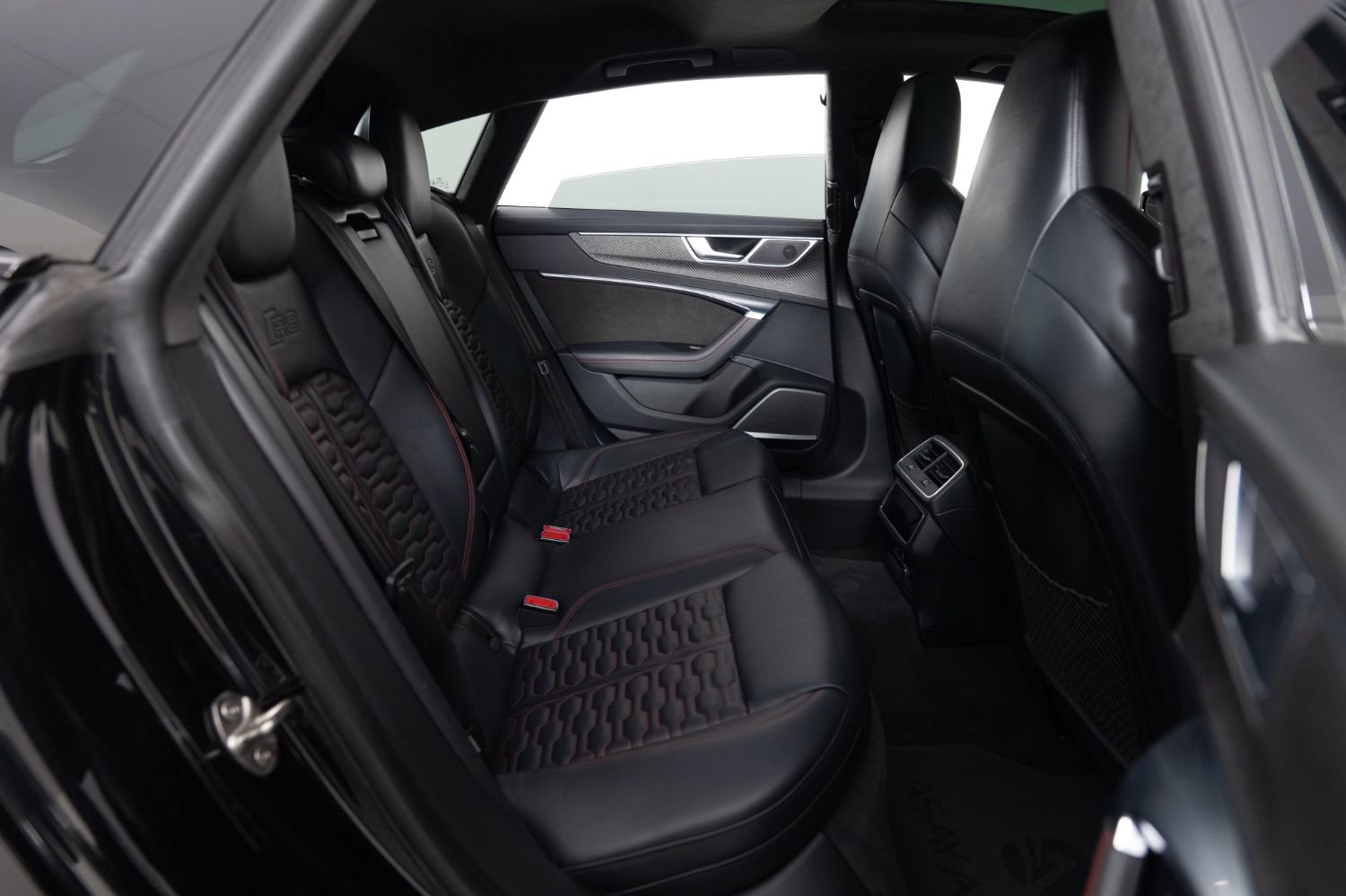Used 2021 Audi RS 7 Sportback w/ Carbon Optic Package image 23
