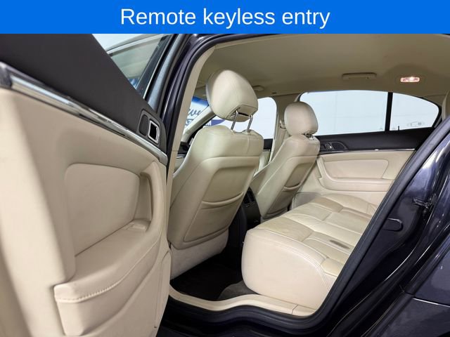 Used 2014 Lincoln MKS FWD image 13