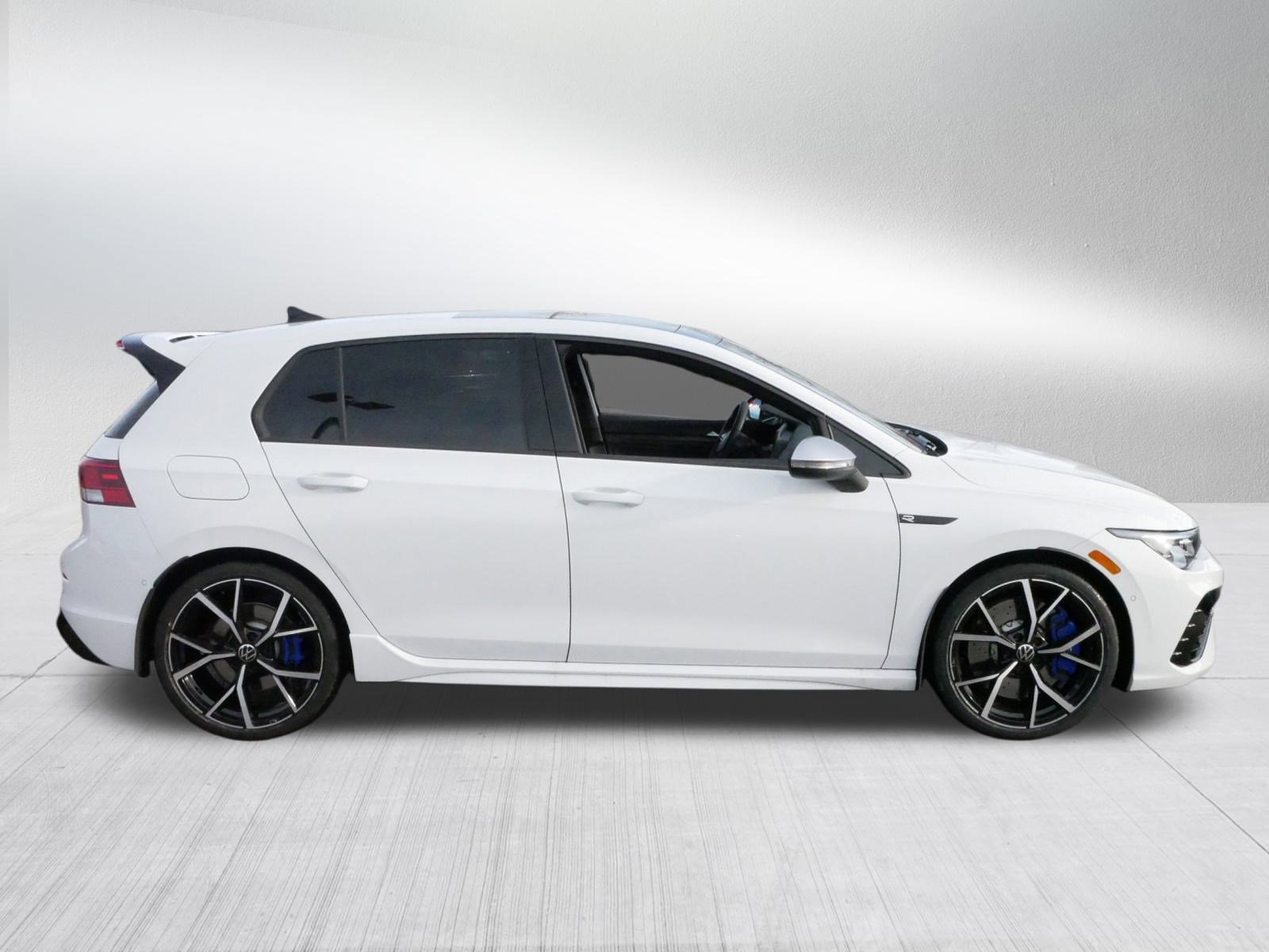 Used 2024 Volkswagen Golf R image 8