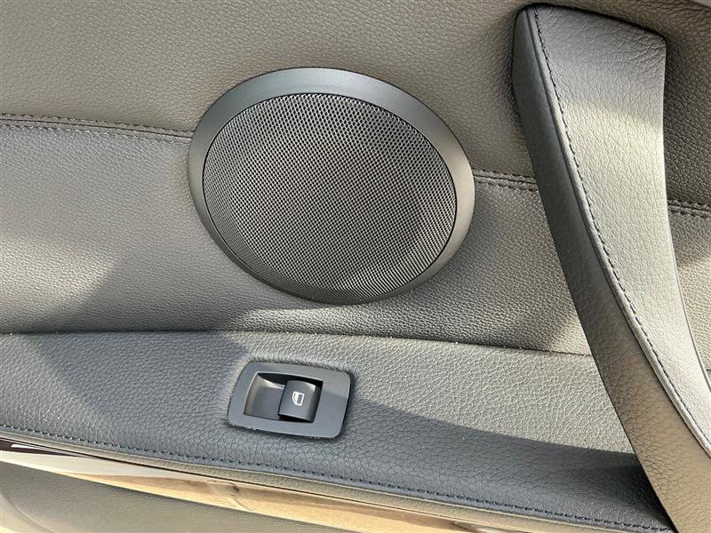 Used 2012 BMW 328i Coupe image 30