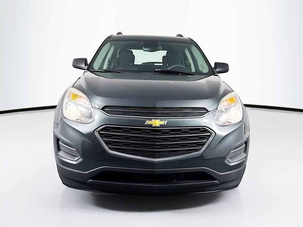 Used 2017 Chevrolet Equinox LS image 2