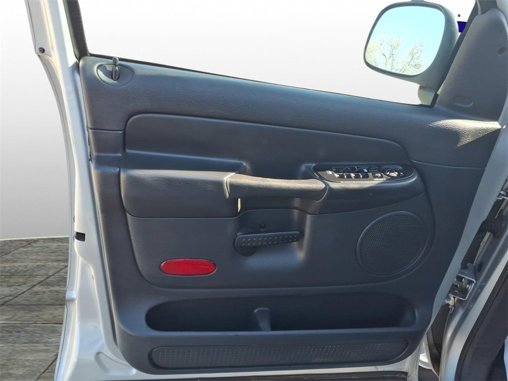 Used 2003 Dodge Ram 1500 Truck ST image 9