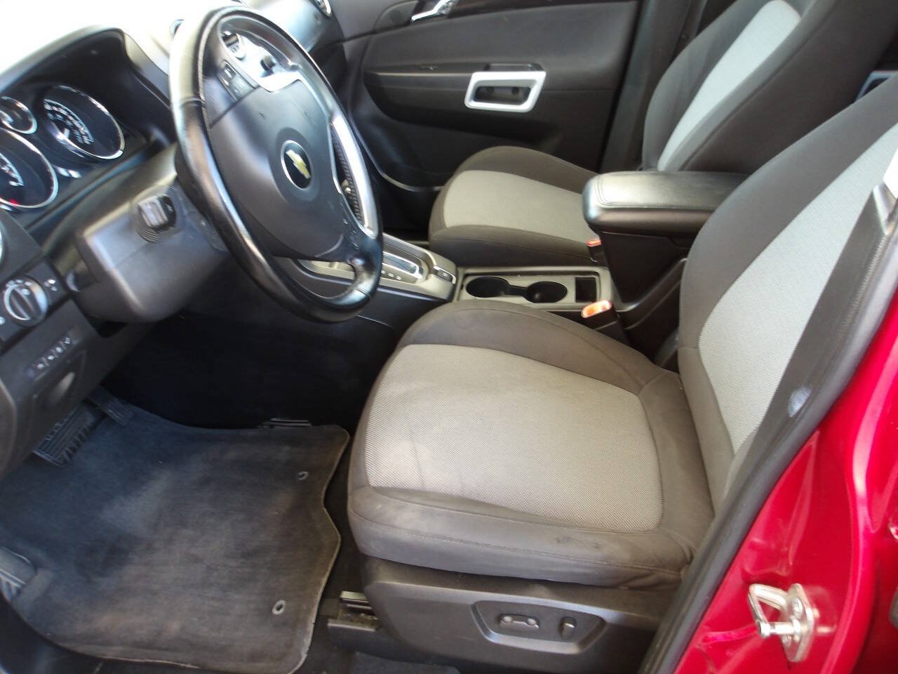 Used 2014 Chevrolet Captiva Sport LS FWD image 5