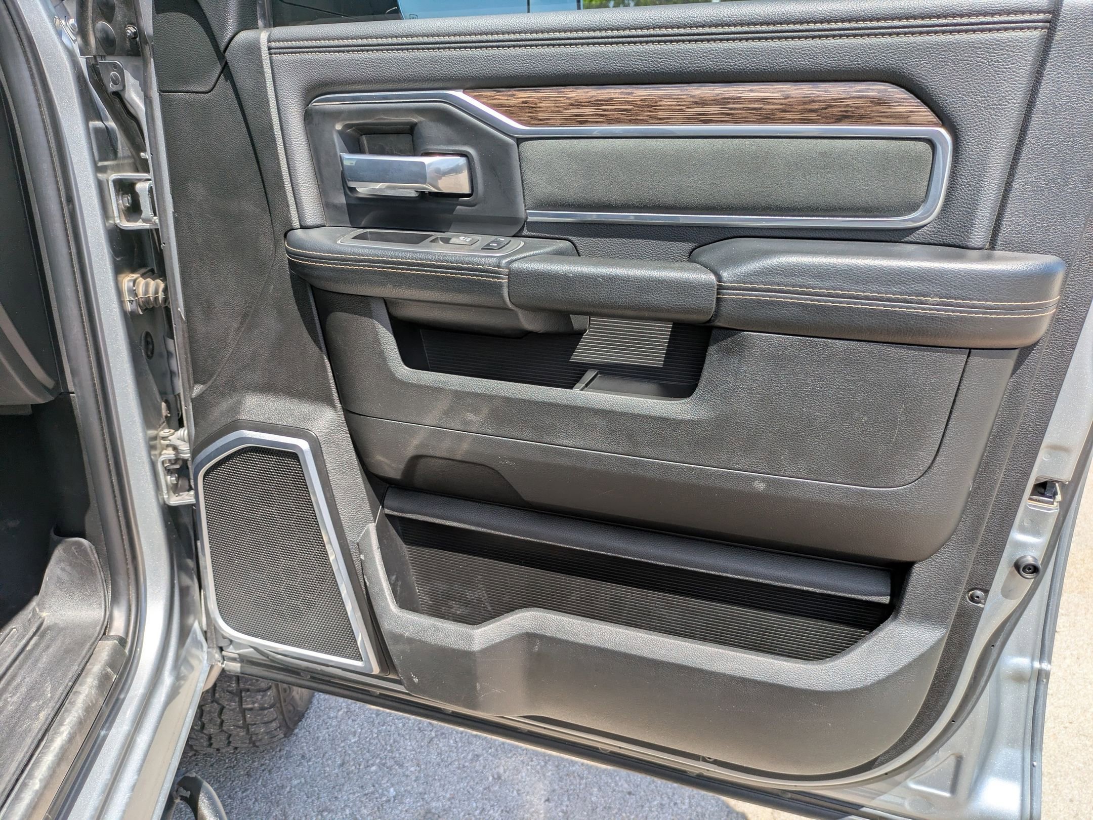 Used 2021 RAM 2500 Laramie image 29