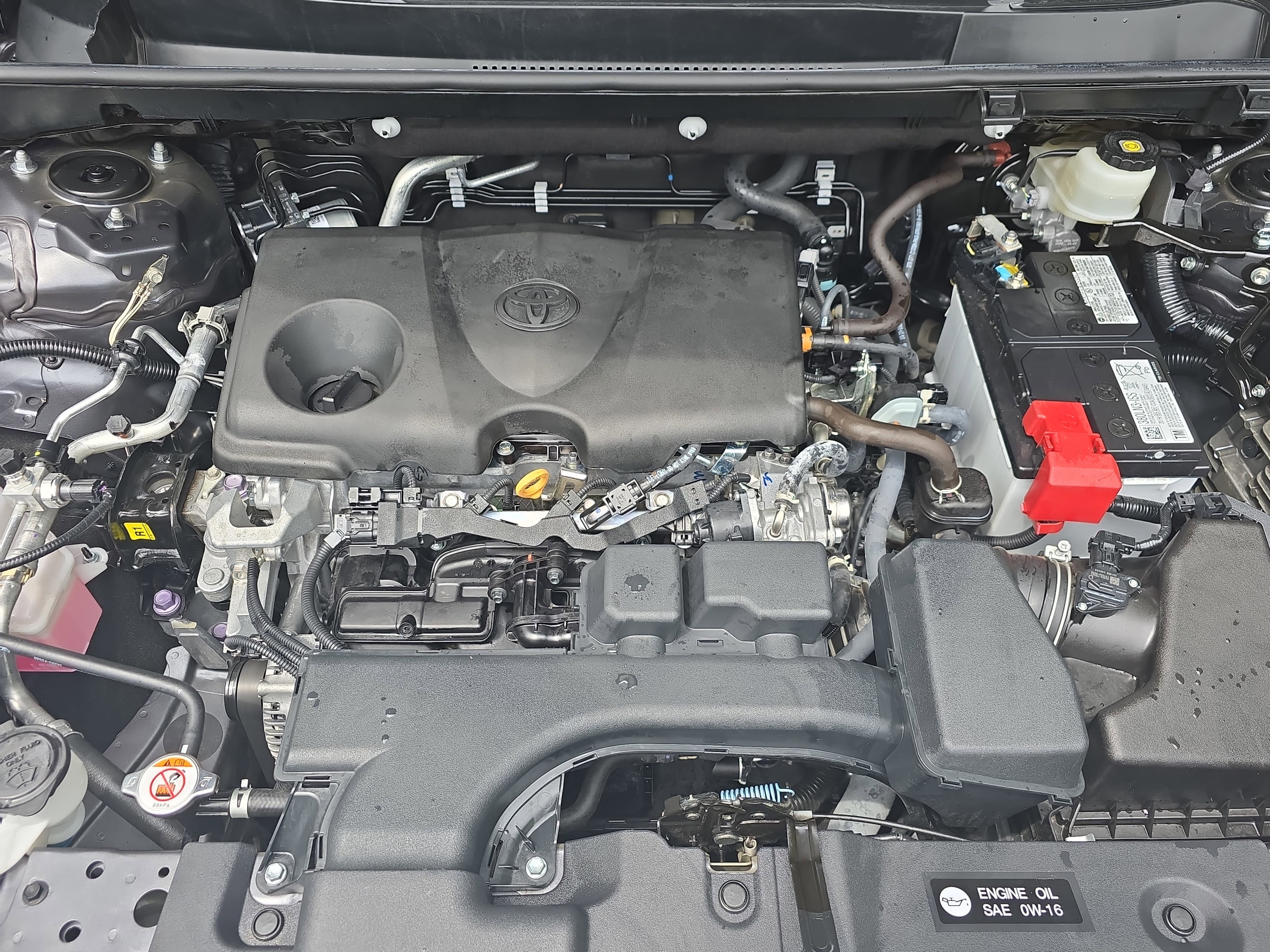 Used 2023 Toyota RAV4 XLE Premium FWD image 29