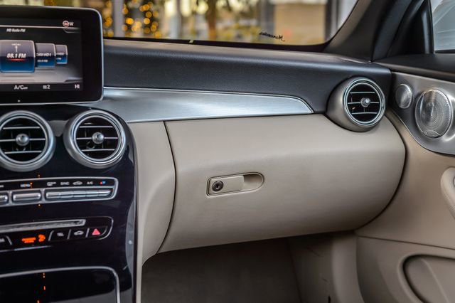 Used 2017 Mercedes-Benz C 300 4MATIC Cabriolet image 44