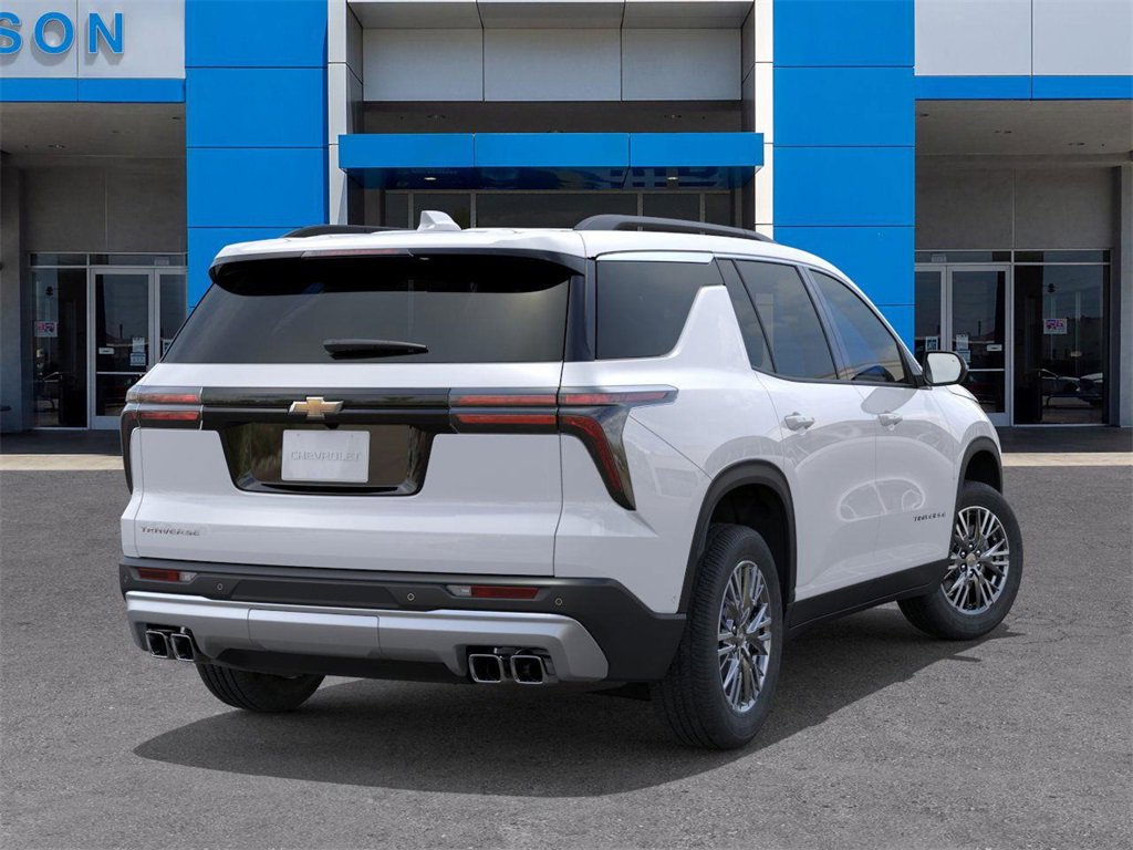 New 2025 Chevrolet Traverse LT image 4