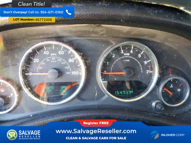 Used 2015 Jeep Wrangler Unlimited Sahara image 12