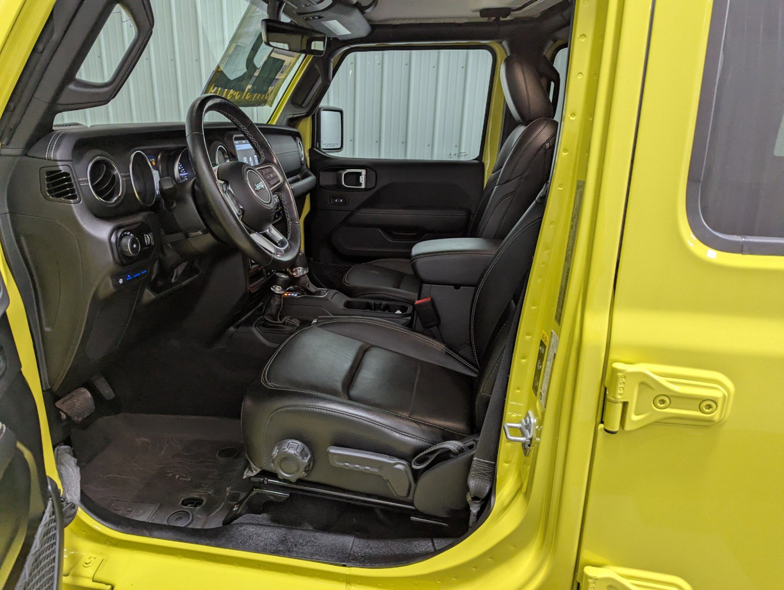 Used 2023 Jeep Wrangler Sahara w/ Cold Weather Group image 13