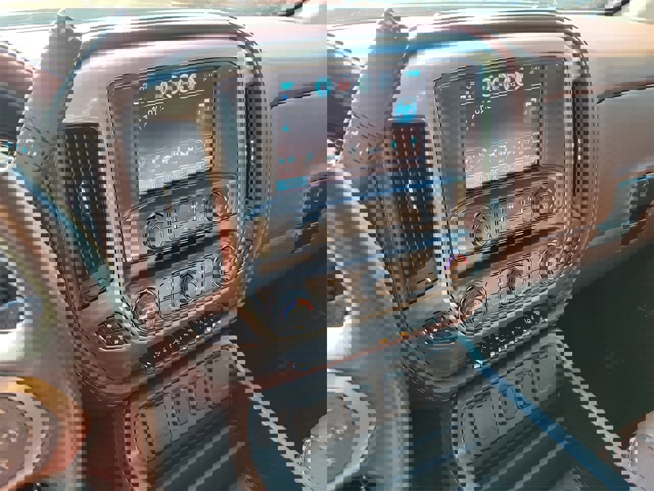 Used 2018 Chevrolet Silverado 3500 High Country w/ Duramax Plus Package image 22