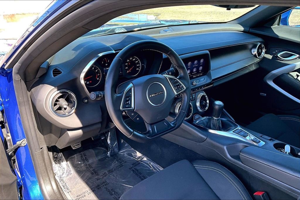 Used 2021 Chevrolet Camaro LT w/ RS Package image 18