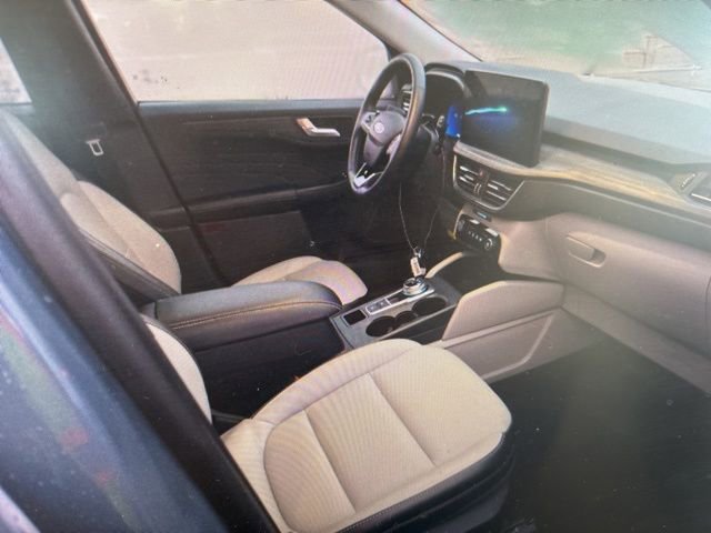 Used 2025 Ford Escape Platinum image 20